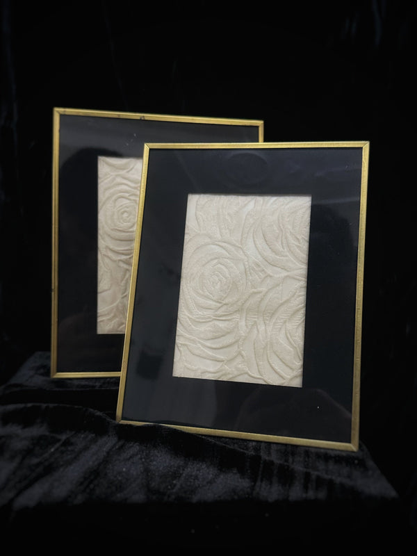 GOLD EDGE PICTURE FRAME SMALL